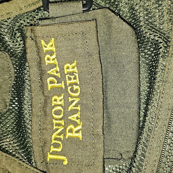 !Junior Park Ranger Vest - Picture 3 of 5
